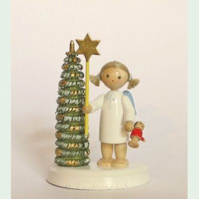 Flade Engel am Weihnachtsbaum mit Stern und Puppe